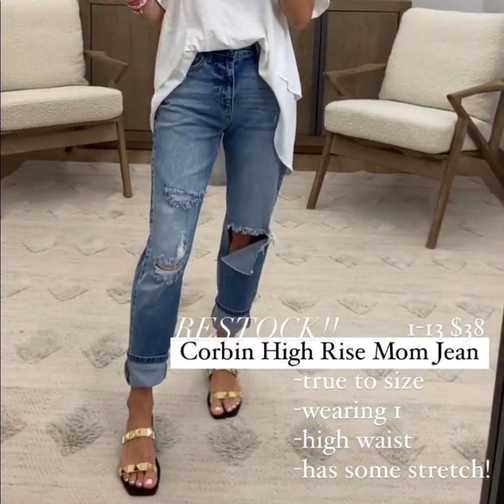 High waisted destroyed jeans. From shop talulah